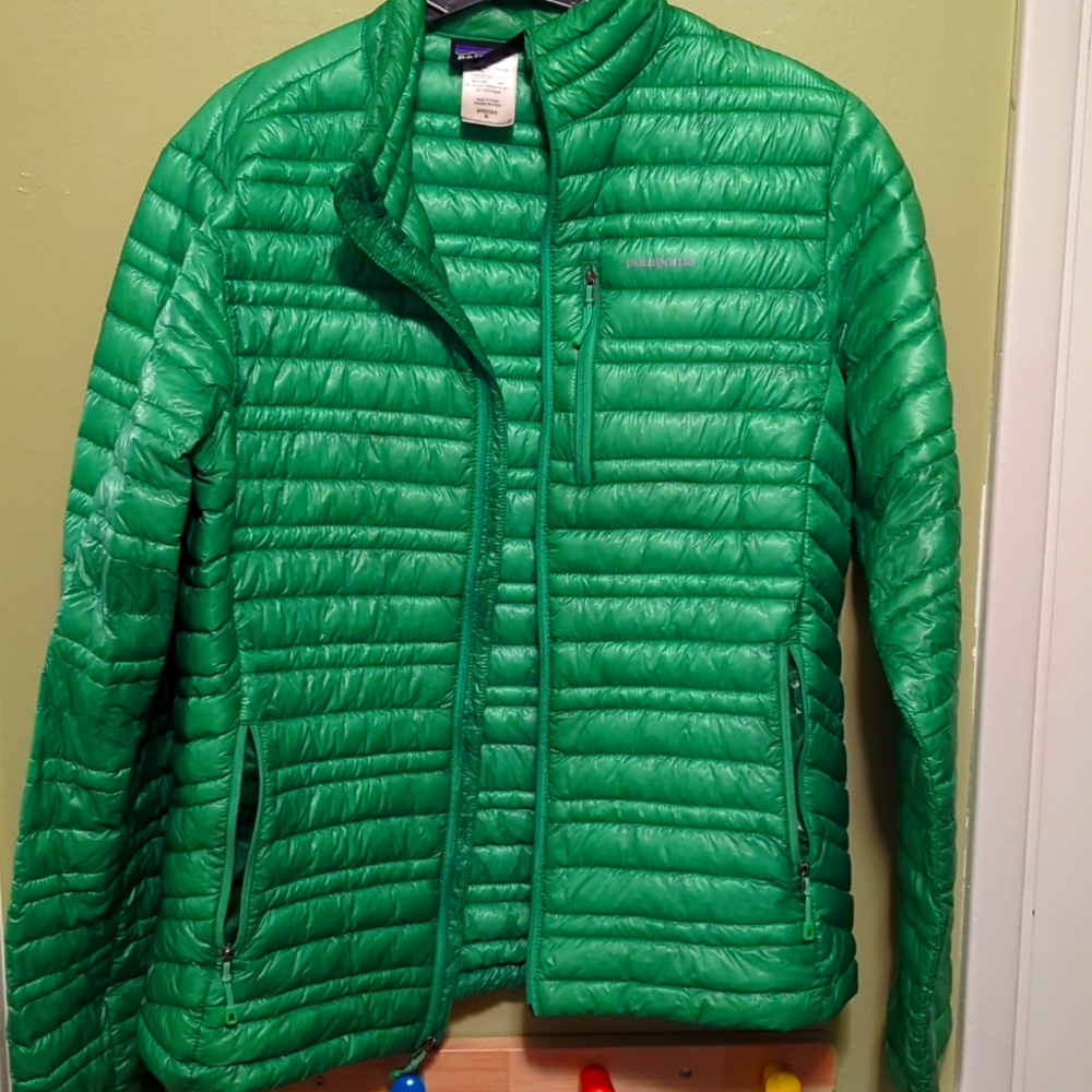 Patagonia light weight, packable down coat